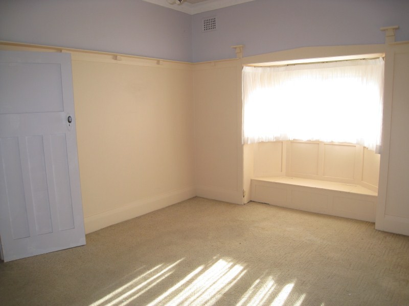 14 Elizabeth St, Ashfield NSW 2131