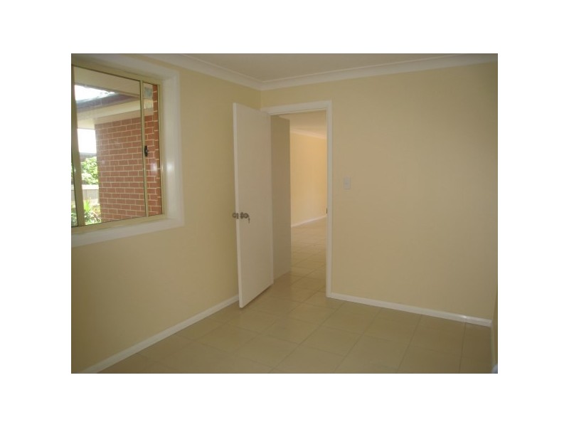 48 Baumans Rd, Peakhurst NSW 2210