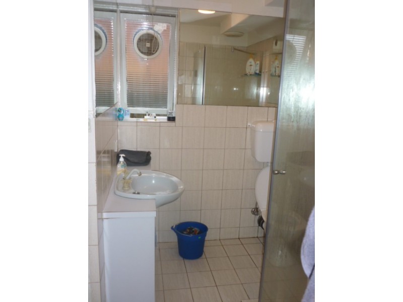 1/20 Orange Grove, St Kilda East VIC 3183