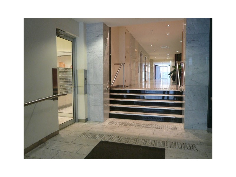 705/25-33 Wills Street, Melbourne VIC 3000