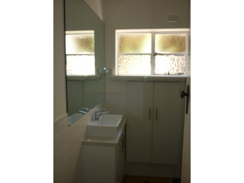 2/16 Charnwood Road, St Kilda VIC 3182