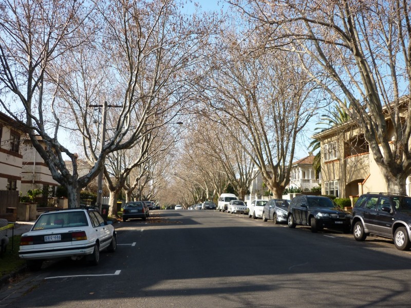 2/16 Charnwood Road, St Kilda VIC 3182