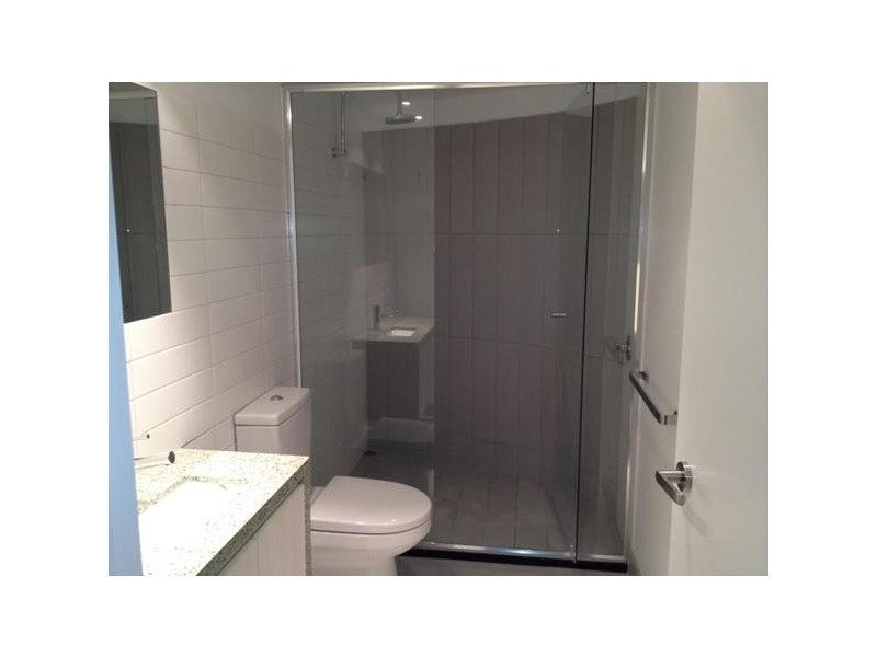 1303/675 LaTrobe Street, Docklands VIC 3008