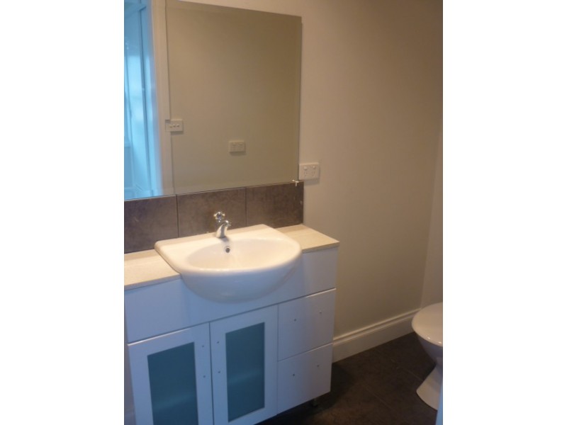 70 Heatherdale Road, Mitcham VIC 3132