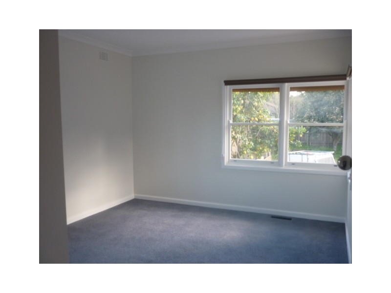 70 Heatherdale Road, Mitcham VIC 3132