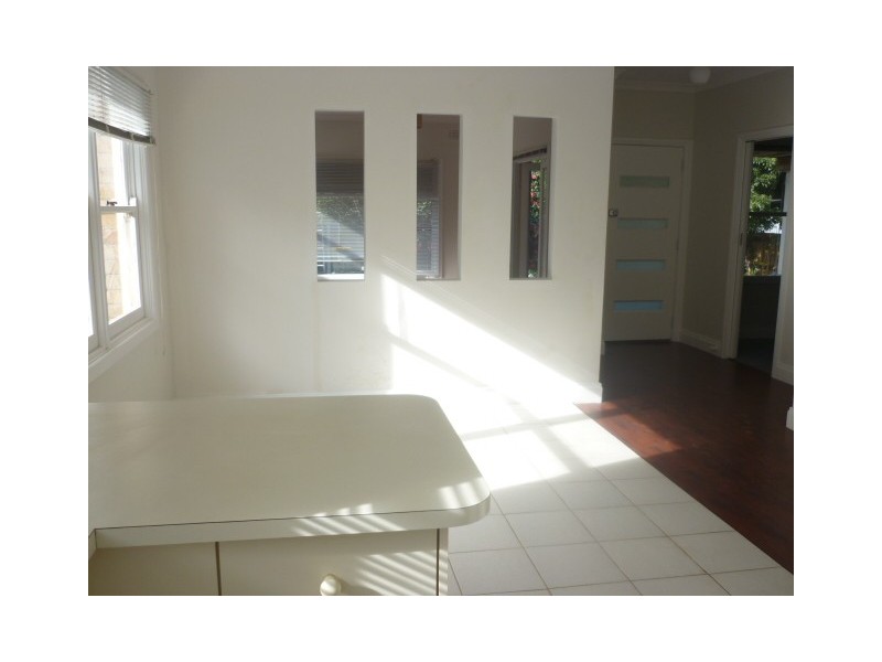 70 Heatherdale Road, Mitcham VIC 3132