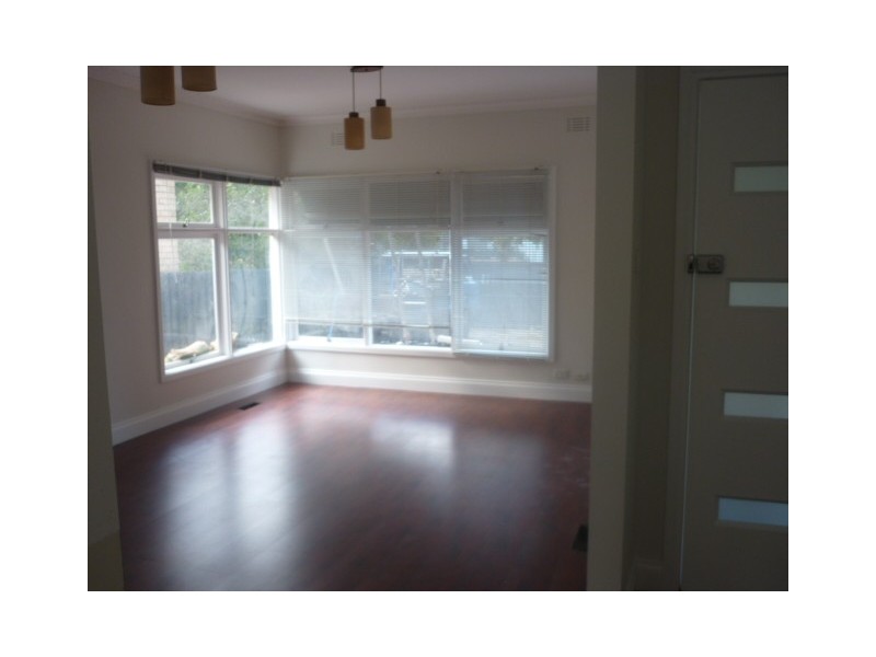 70 Heatherdale Road, Mitcham VIC 3132