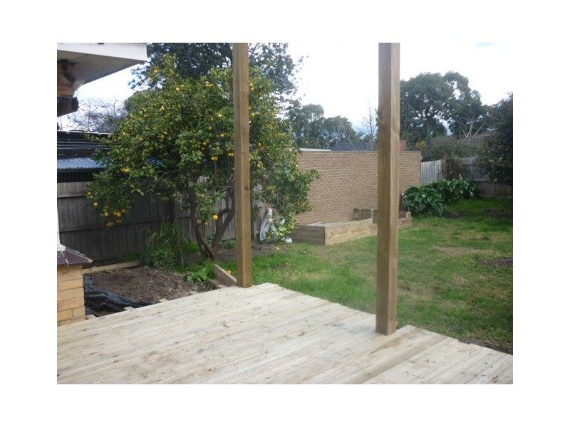 70 Heatherdale Road, Mitcham VIC 3132