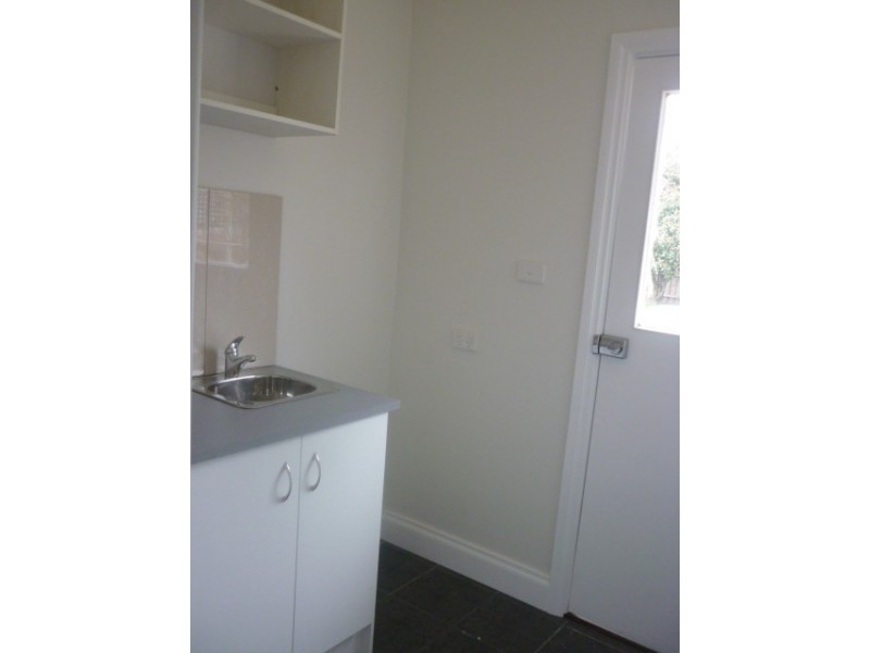70 Heatherdale Road, Mitcham VIC 3132