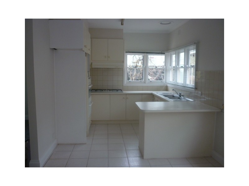 70 Heatherdale Road, Mitcham VIC 3132