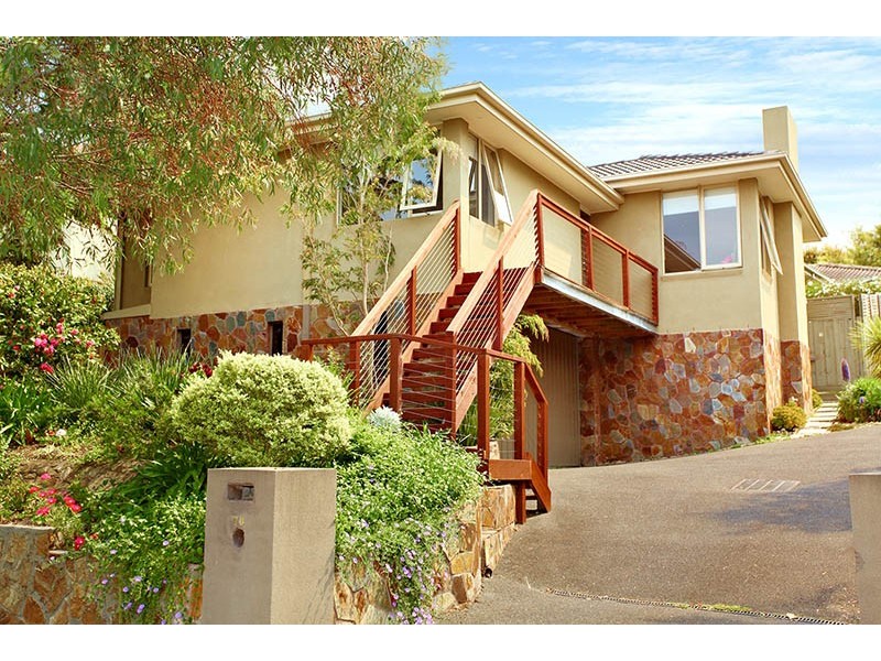 70 Fleetwood Crescent, Frankston VIC 3199