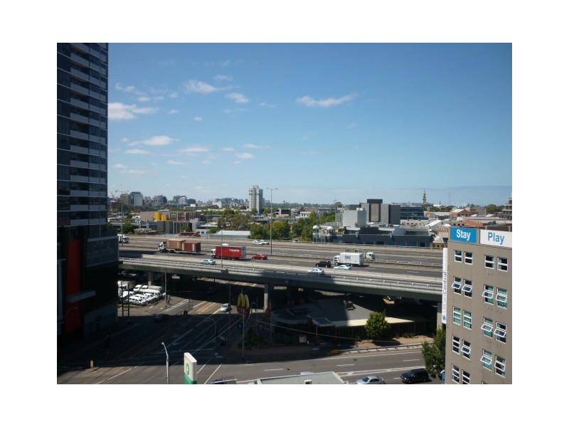 1011/80 Clarendon Street, Southbank VIC 3006