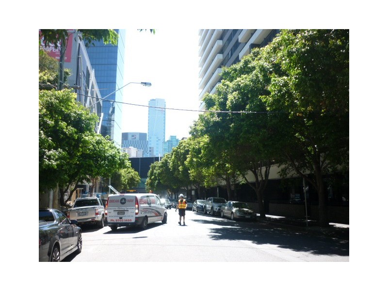 1011/80 Clarendon Street, Southbank VIC 3006