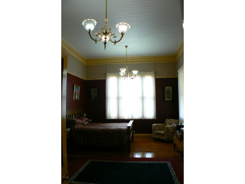 42 Strafford St, Manilla NSW 2346