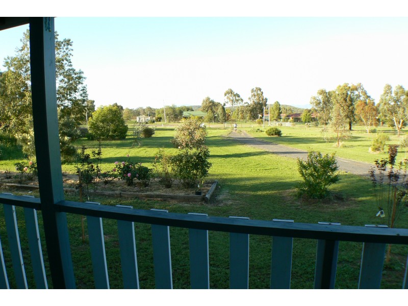 33 Galway Ave, Gunnedah NSW 2380