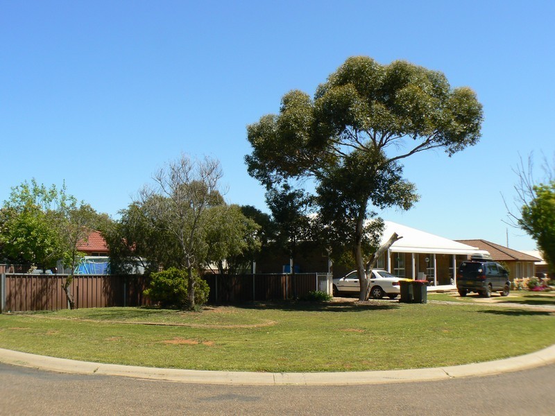 12 Worooma Cresent, Manilla NSW 2346