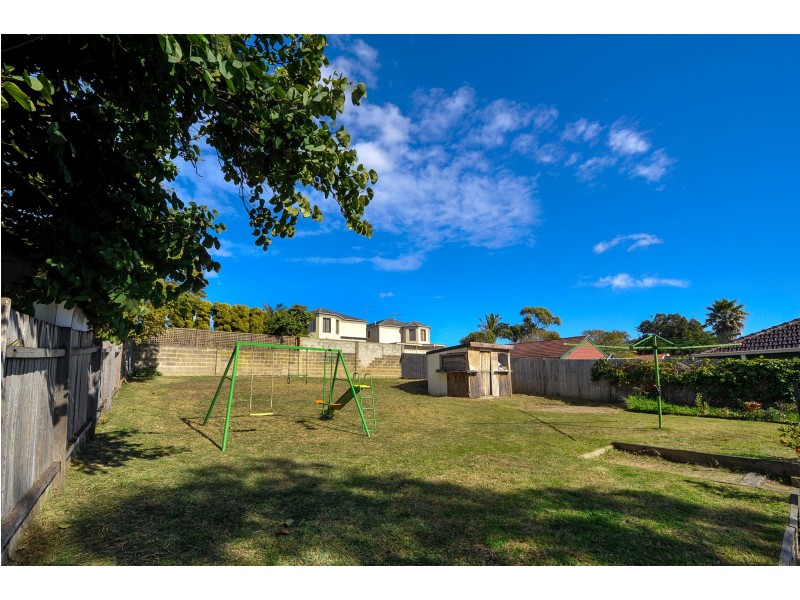 15 Brisbane Street, Chifley NSW 2036