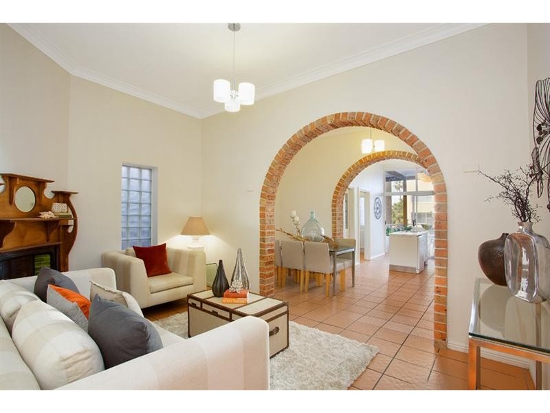 17 Vicar Street, Coogee NSW 2034
