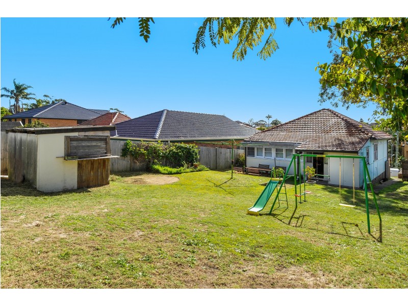 15 Brisbane Street, Chifley NSW 2036
