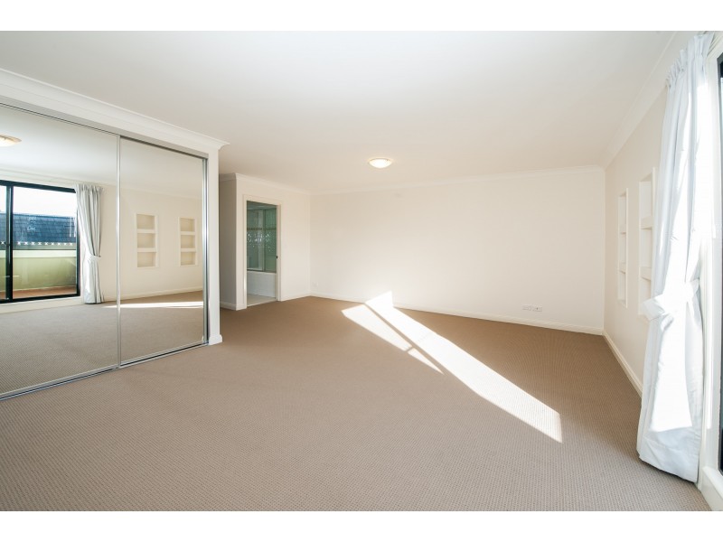 18/73 Banksia Street, Botany NSW 2019