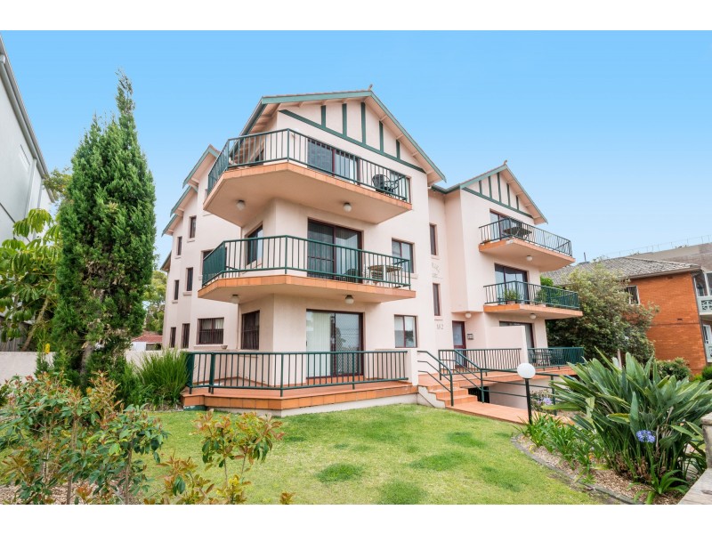 2/160 Beach Street, Coogee NSW 2034