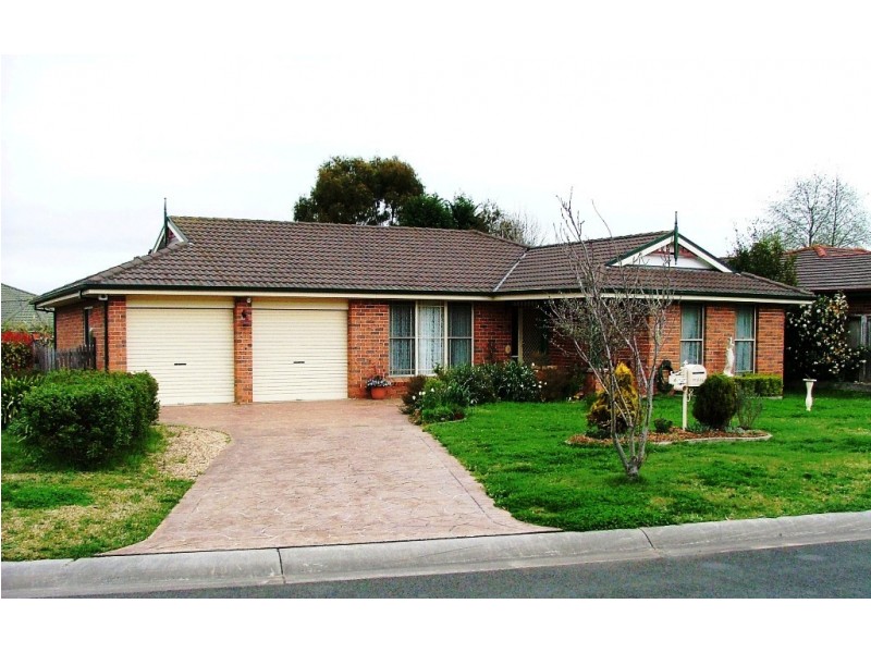 4 Cherry Lane, East Bowral NSW 2576