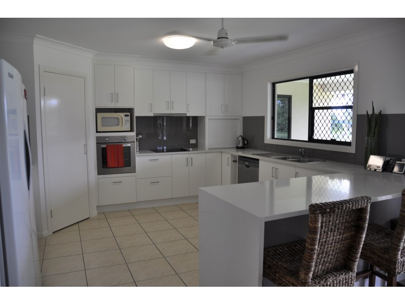 47 Frank Cowley Drive, Glenella QLD 4740