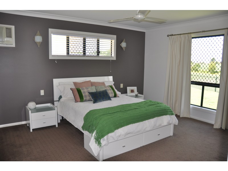 47 Frank Cowley Drive, Glenella QLD 4740