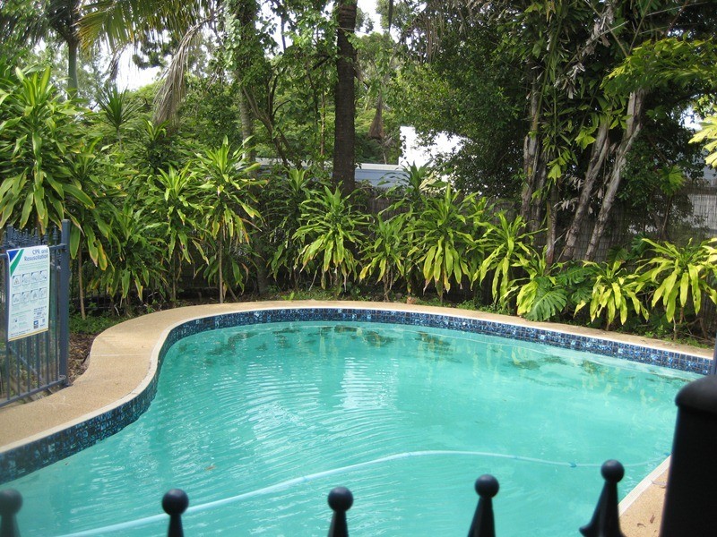 28 Kinnon Street, Glenella QLD 4740