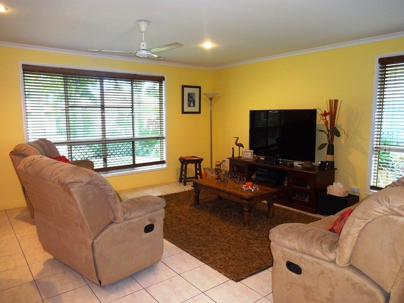 15 Anita Drive, Andergrove QLD 4740