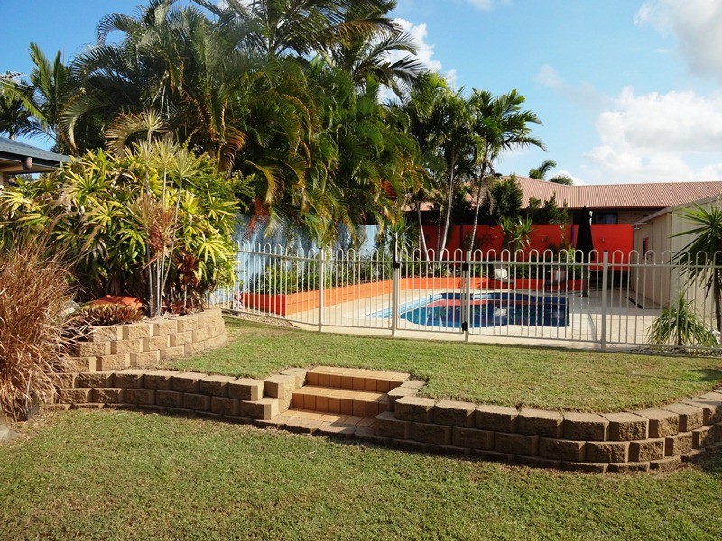 15 Anita Drive, Andergrove QLD 4740