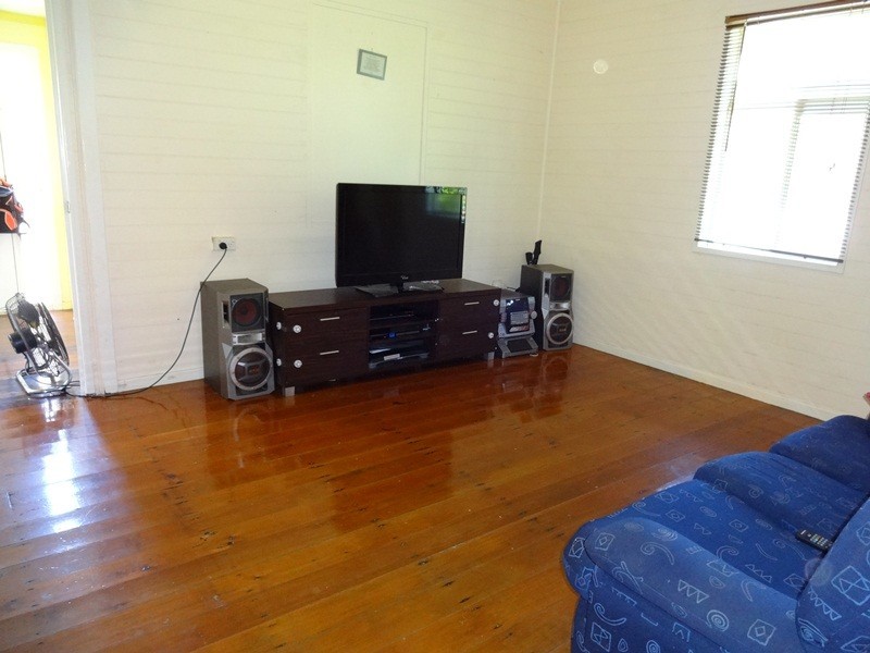 6 Swan Street, Armstrong Beach QLD 4737