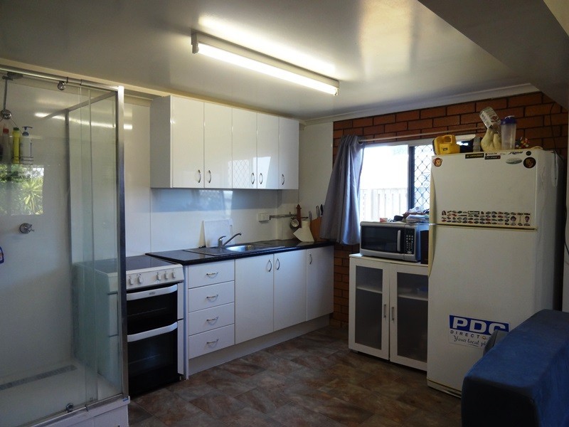 3 Lambrook Court, Alexandra QLD 4740