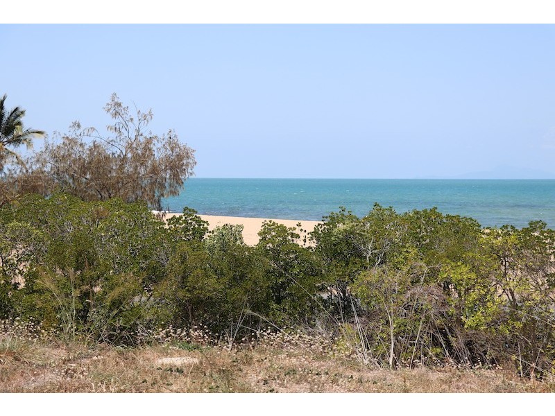 56 Beach Road, Dolphin Heads QLD 4740