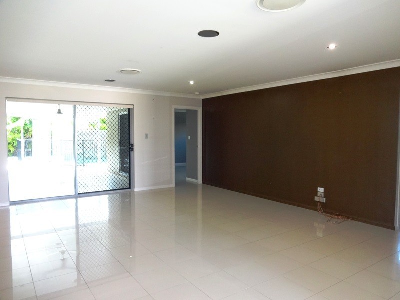 19 Debbiesue Drive, Mount Pleasant QLD 4740