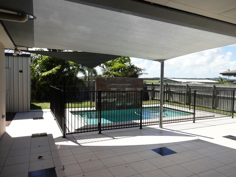 19 Debbiesue Drive, Mount Pleasant QLD 4740