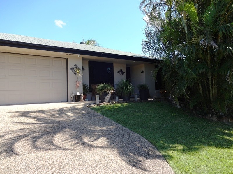 13 Botha Street, Blacks Beach QLD 4740