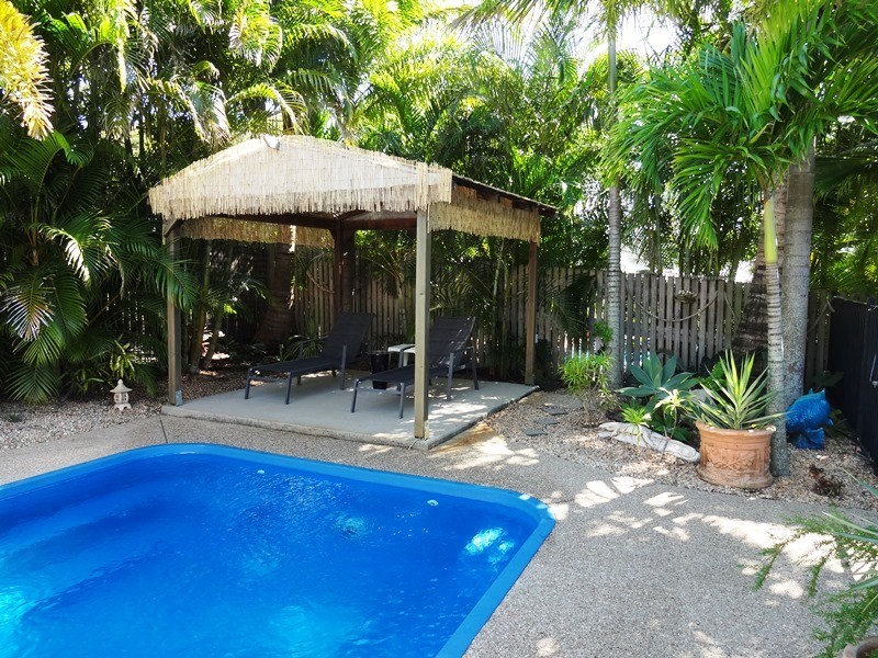 13 Botha Street, Blacks Beach QLD 4740