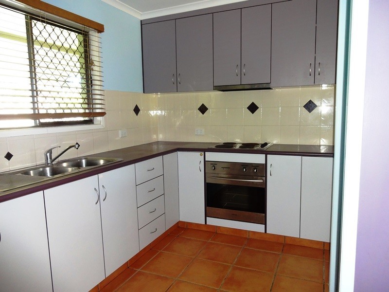 2/24 Tolcher Street, Mount Pleasant QLD 4740