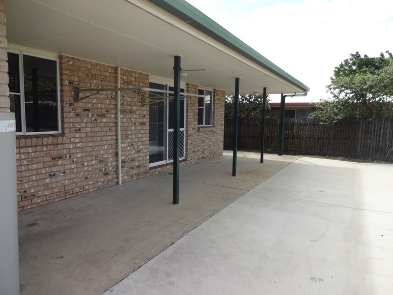 17 Kristy Crescent, Eimeo QLD 4740