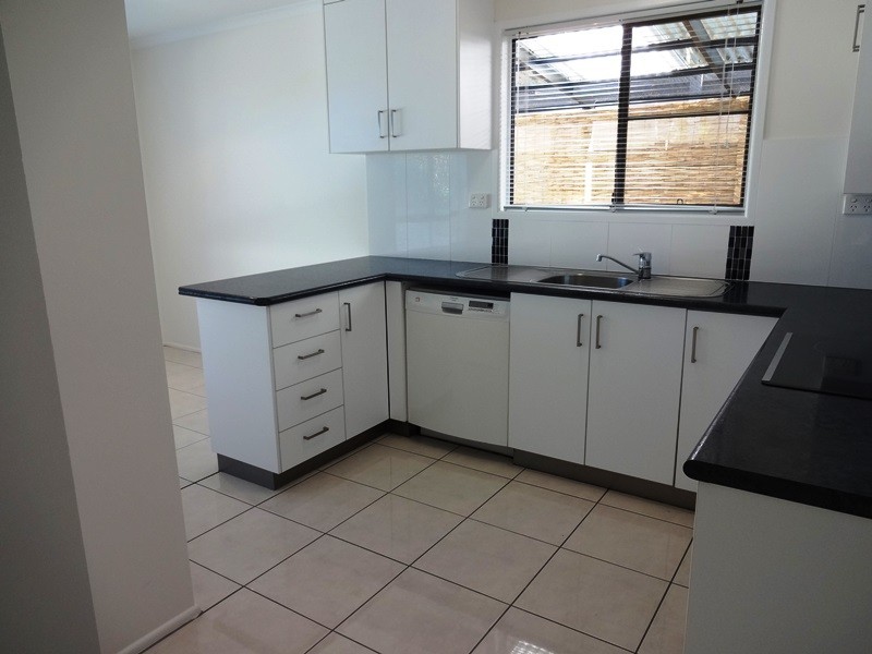 15 McCready Street, Rural View QLD 4740