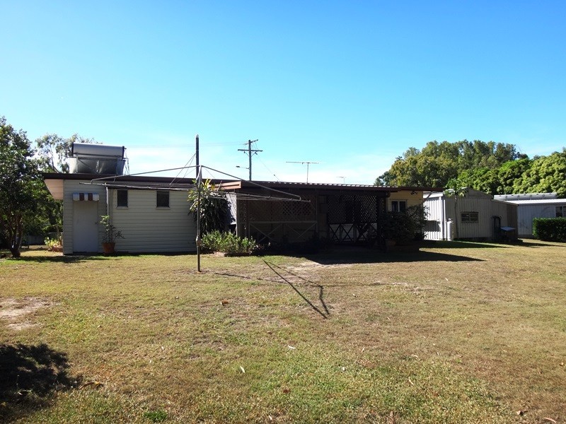 17 Emu Street, Slade Point QLD 4740