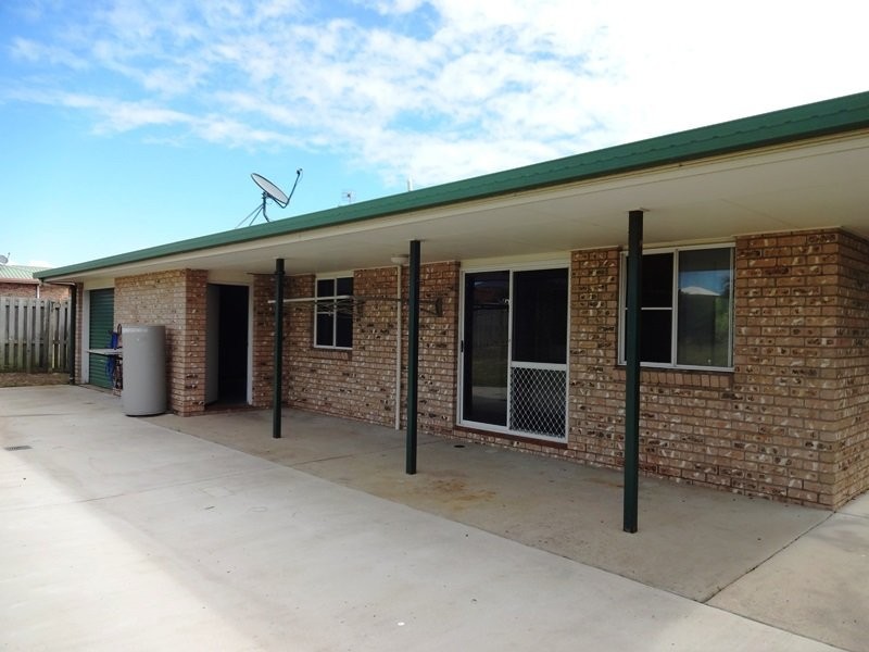 17 Kristy Cres, Eimeo QLD 4740