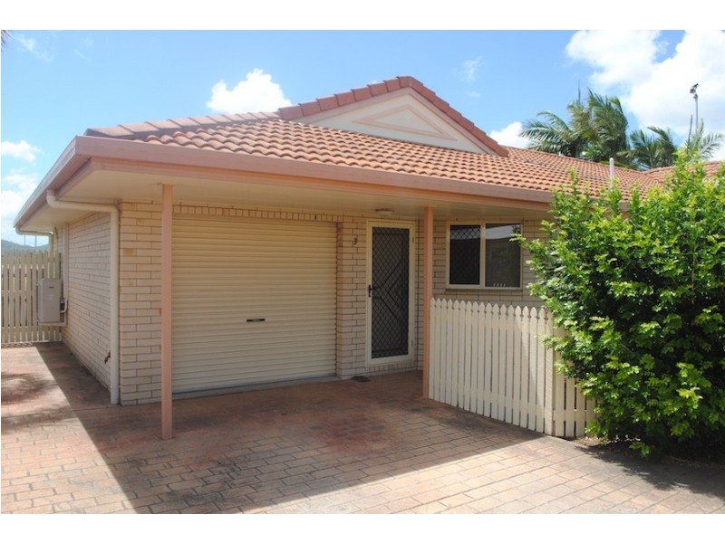 25 Frank Cowley Drive, Mackay QLD 4740