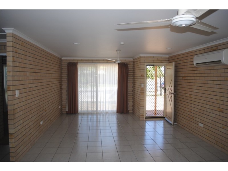 25 Frank Cowley Drive, Mackay QLD 4740