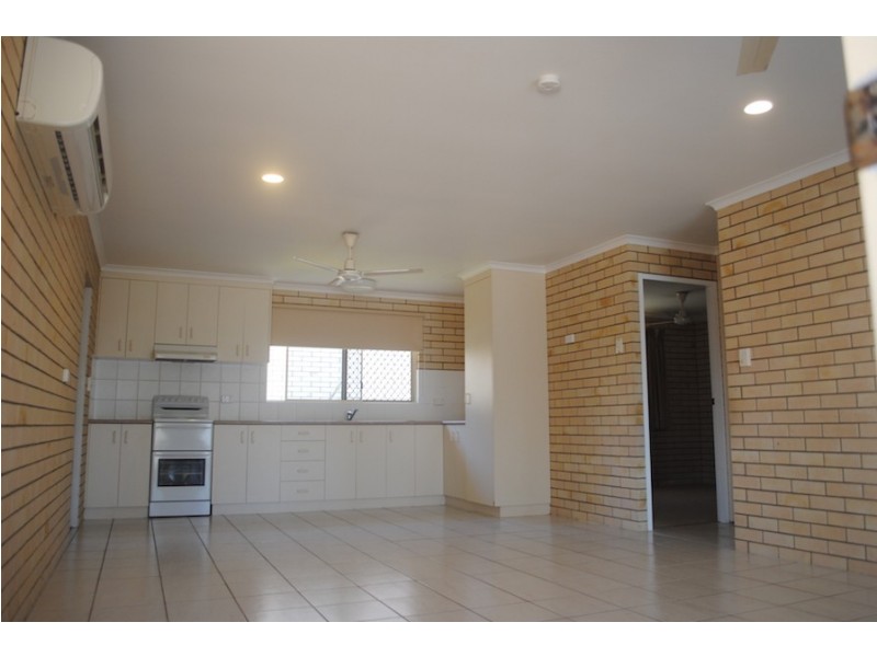 25 Frank Cowley Drive, Mackay QLD 4740