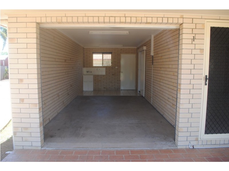 25 Frank Cowley Drive, Mackay QLD 4740
