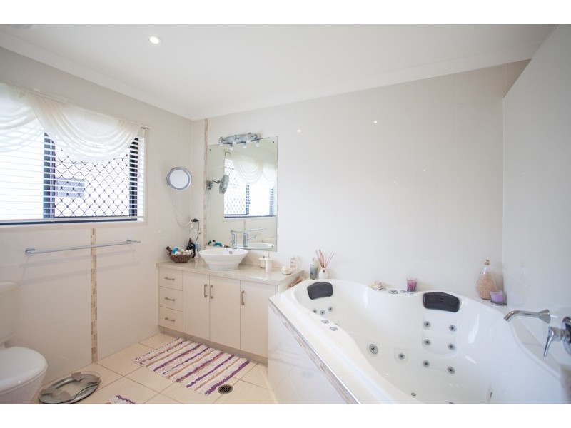 41 Monash Way, Mackay QLD 4740