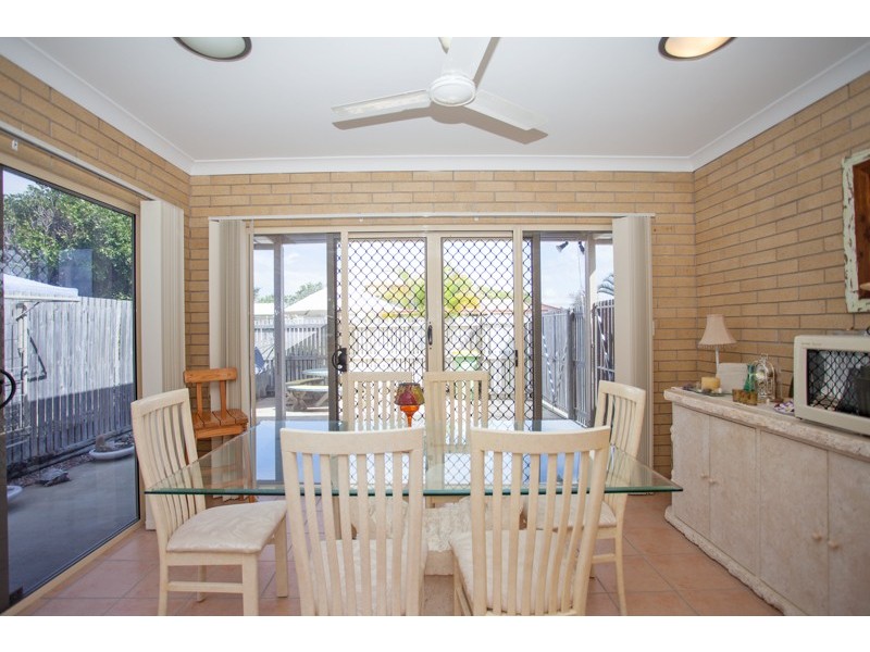 1/43 Owen Jenkins Drive, Sarina Beach QLD 4737