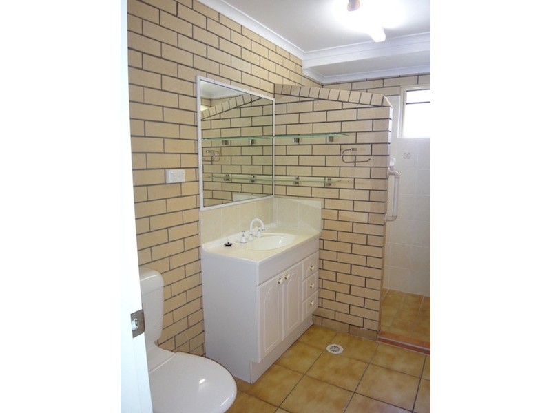 2/59 Oak Street, Andergrove QLD 4740